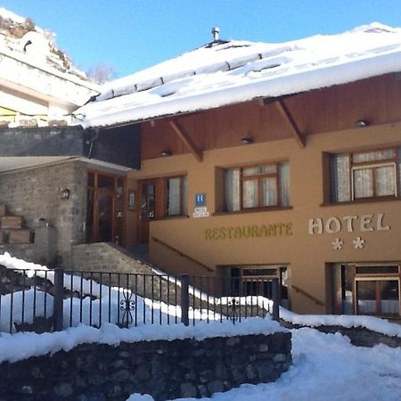 Hotel Escalar Пантікоса Екстер'єр фото